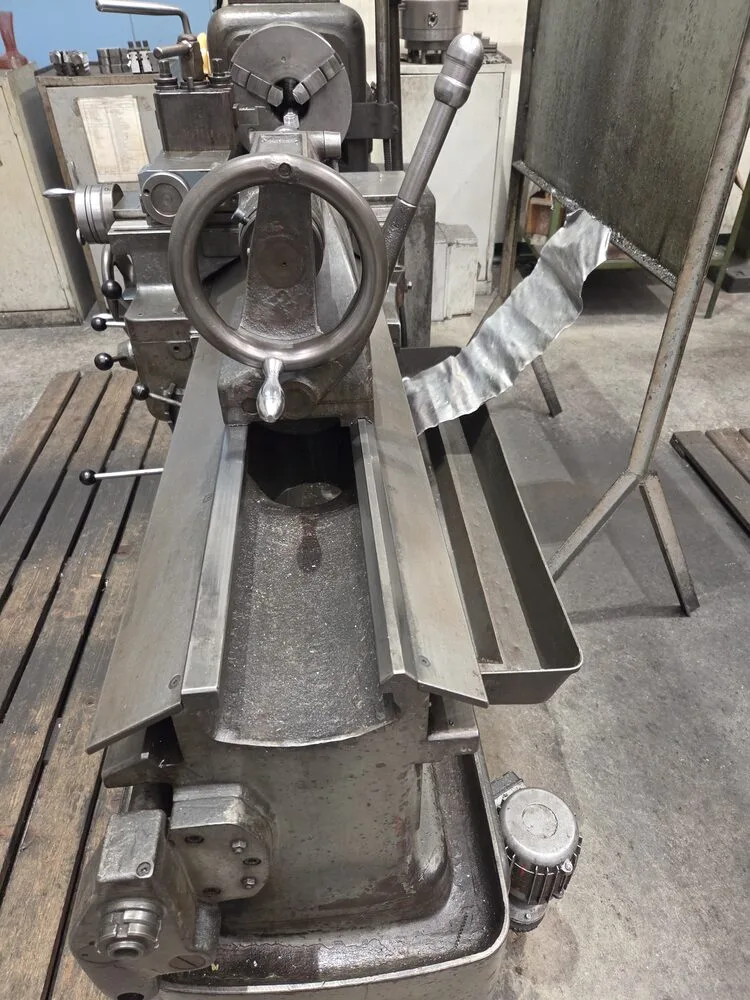 Tornio storico dell'officina Groppalli